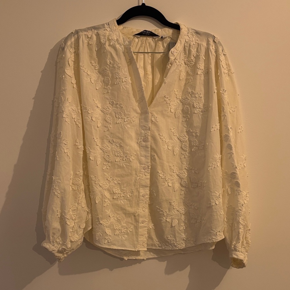 VOLUMINOUS FLORAL-APPLIQUÉ BLOUSE - Picture 5 of 7
